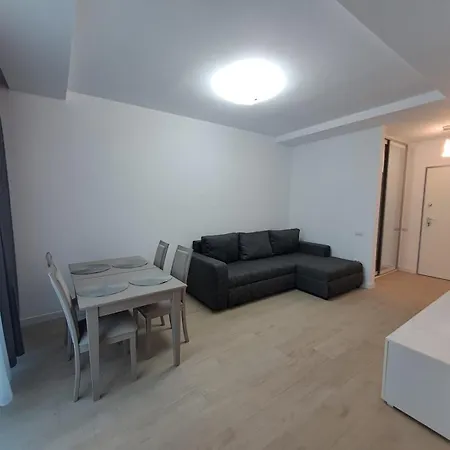 Διαμέρισμα On Edda Ii Mamaia